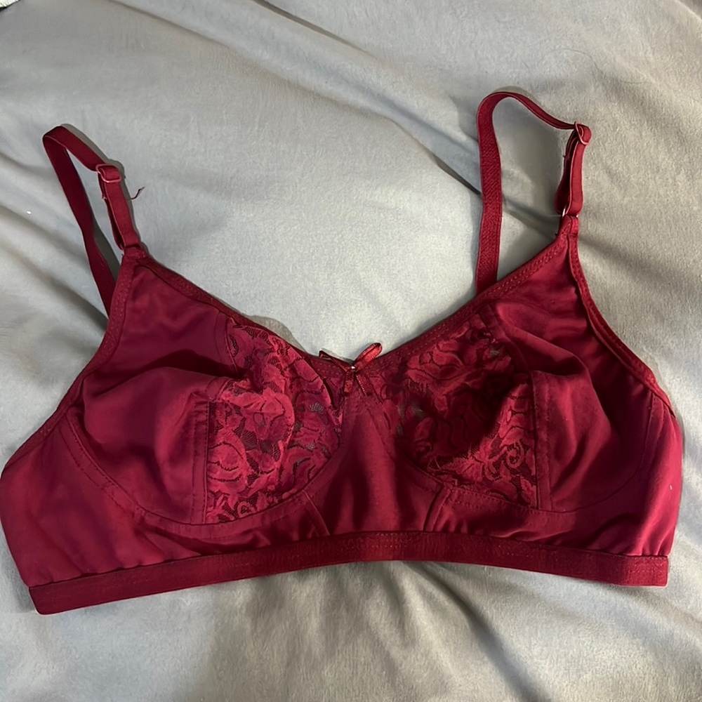 burgandy lace bralette